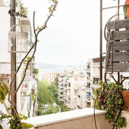 Stylish Flat With Veranda In The Heart Of Атина Екстериор снимка